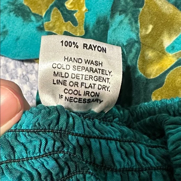 Hawaiian Dress - Picture 6 of 6